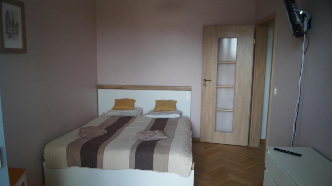 Old Town Chic - 2 Pokoje, Bezplatny Parking, F-Vat Apartman Wrocław Kültér fotó